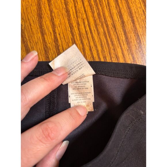 patagonia womens black overskirt size L with flaw - Picture 3 of 6